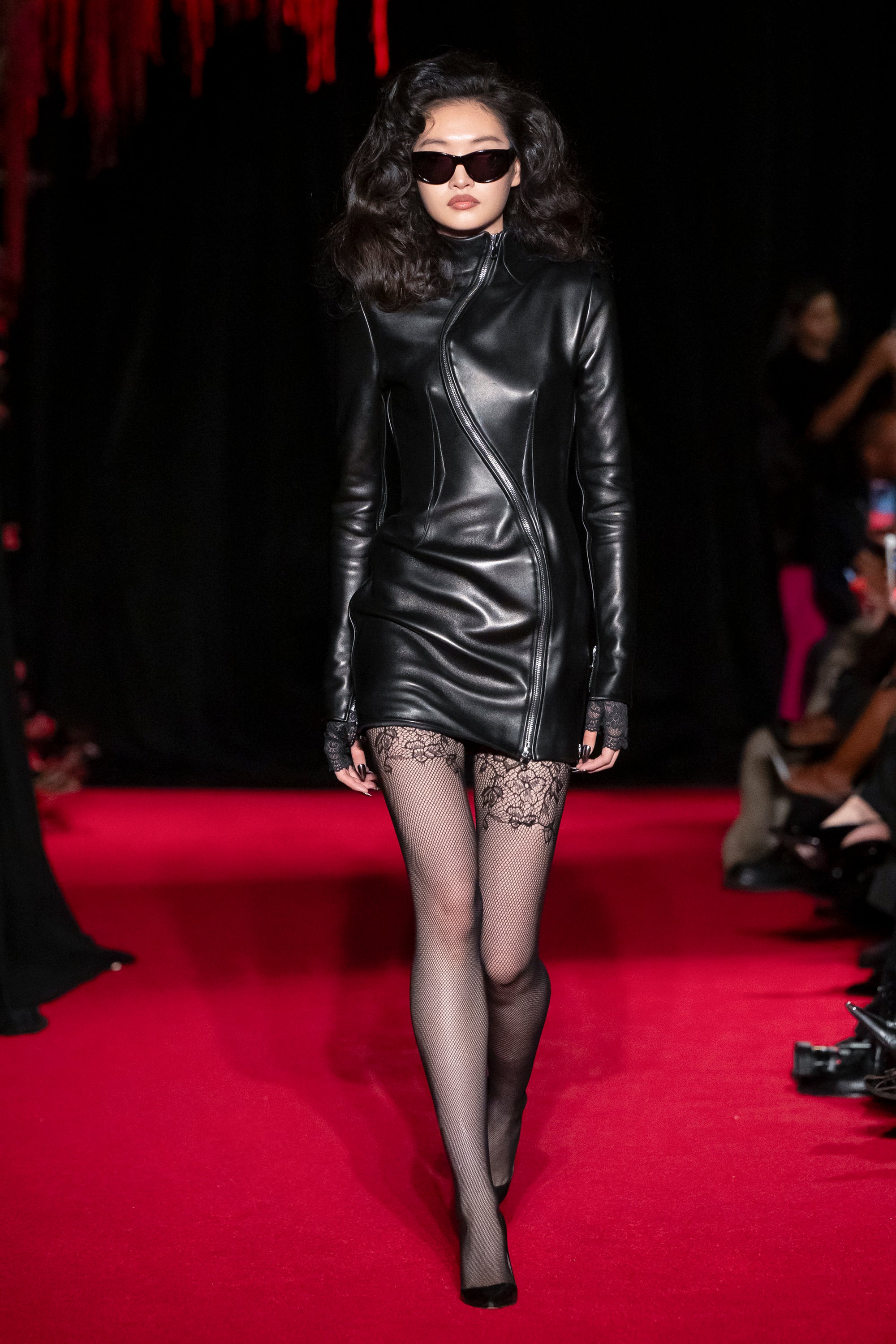 LaQuan Smith S Closure Zipper Dress